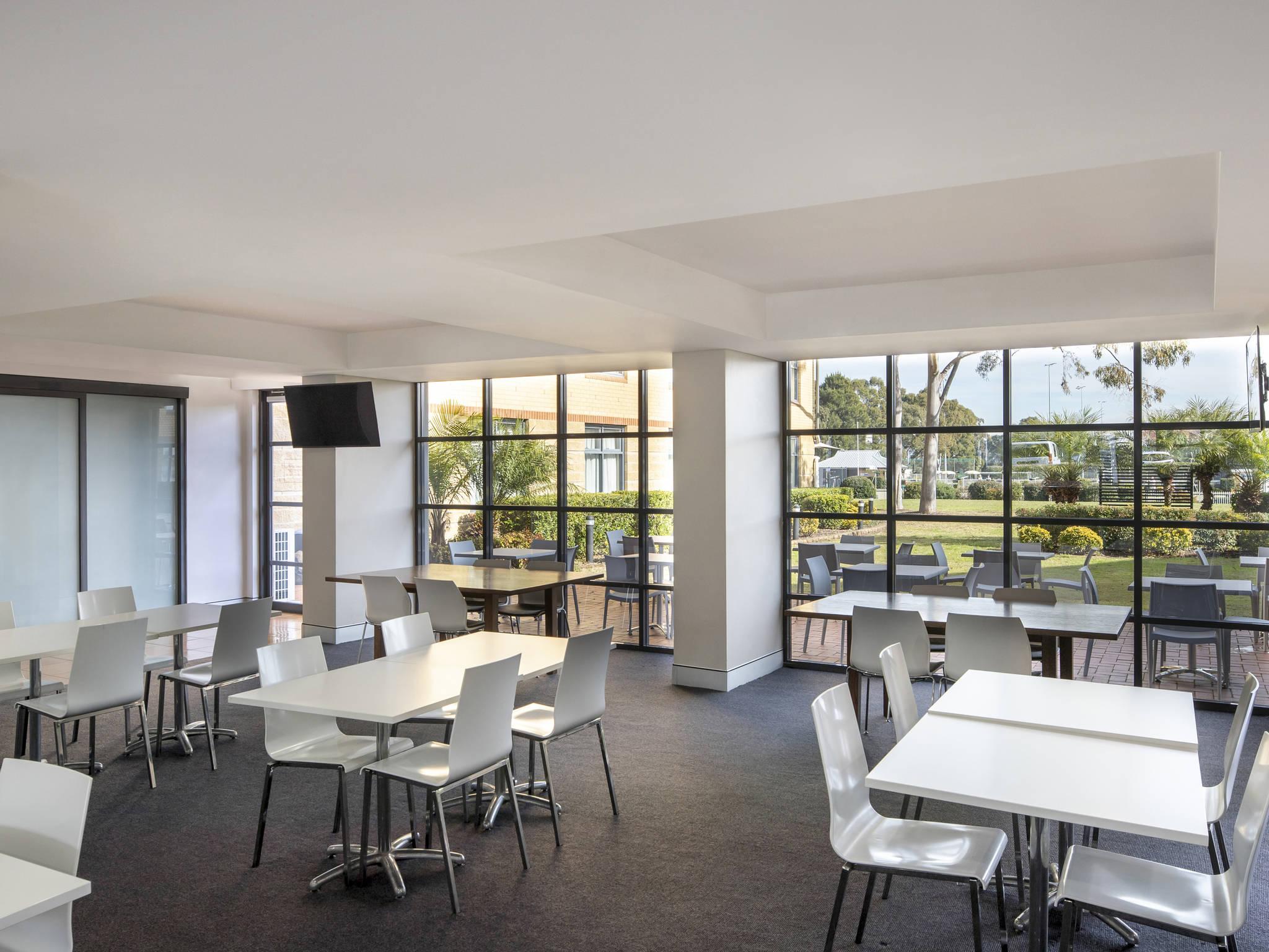 Mercure Sydney Blacktown Arndell Park Εξωτερικό φωτογραφία